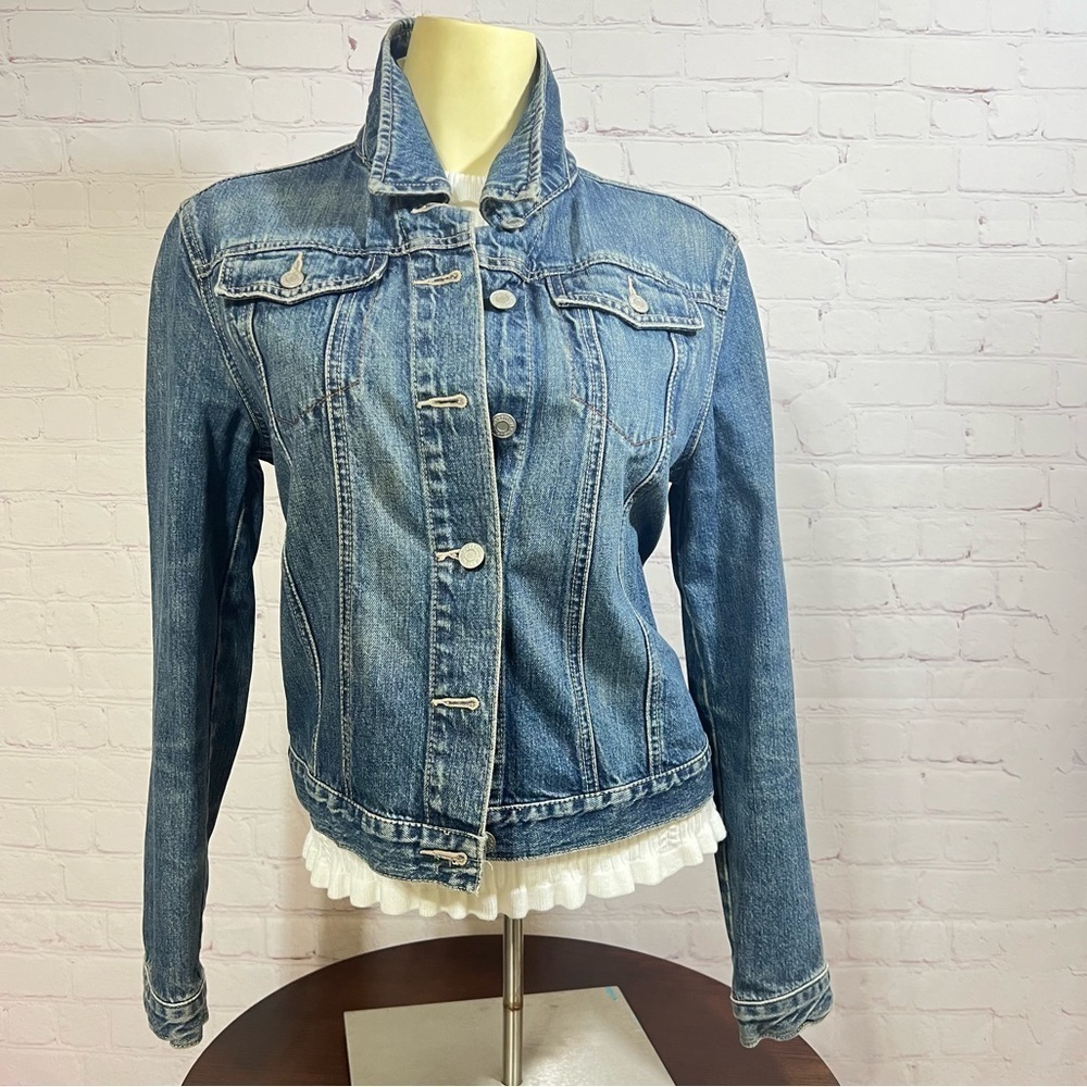 GAP women’s Denim boxy trucker Jacket dirty wash Medium Y2K fashion